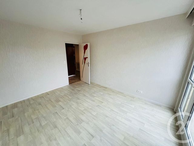 Appartement T4 à louer - 4 pièces - 79.3 m2 - METZ - 57 - LORRAINE - Century 21 Immo Val