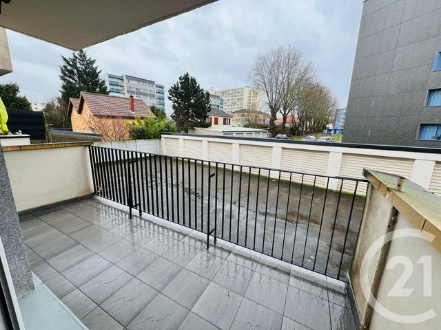 Appartement T4 à louer - 4 pièces - 79.3 m2 - METZ - 57 - LORRAINE - Century 21 Immo Val