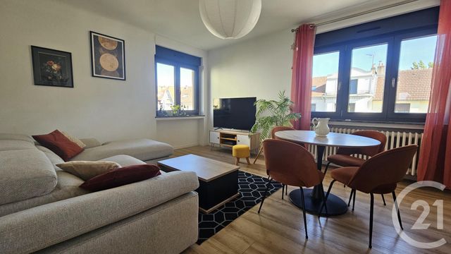 Appartement F5 à louer - 5 pièces - 80.6 m2 - LONGEVILLE LES METZ - 57 - LORRAINE - Century 21 Immo Val