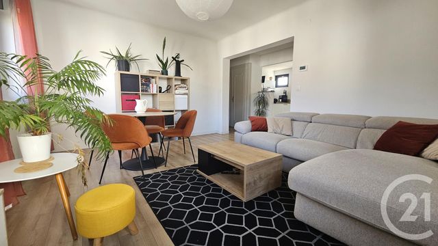 Appartement F5 à louer - 5 pièces - 80.6 m2 - LONGEVILLE LES METZ - 57 - LORRAINE - Century 21 Immo Val