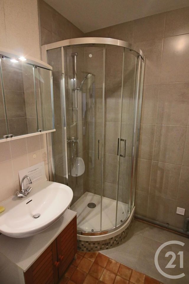 Appartement F2 à louer - 2 pièces - 37.0 m2 - METZ - 57 - LORRAINE - Century 21 Immo Val
