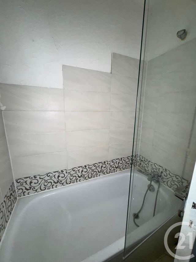 Appartement F2 à louer - 2 pièces - 42.12 m2 - METZ - 57 - LORRAINE - Century 21 Immo Val