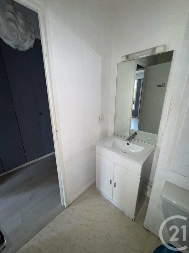 Appartement F2 à louer - 2 pièces - 42.12 m2 - METZ - 57 - LORRAINE - Century 21 Immo Val