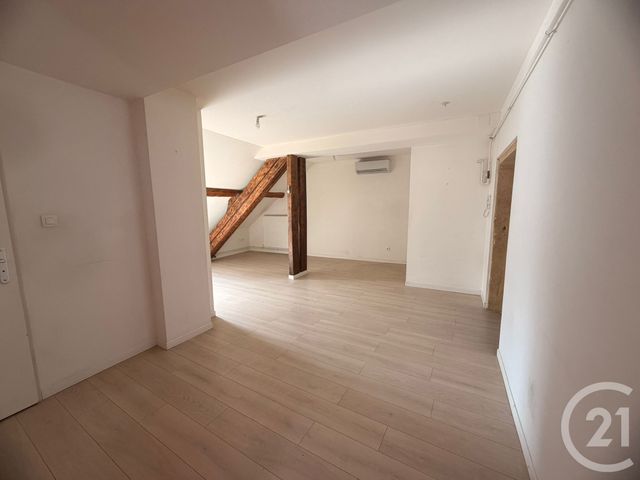 Appartement F3 à louer - 3 pièces - 59.21 m2 - METZ - 57 - LORRAINE - Century 21 Immo Val