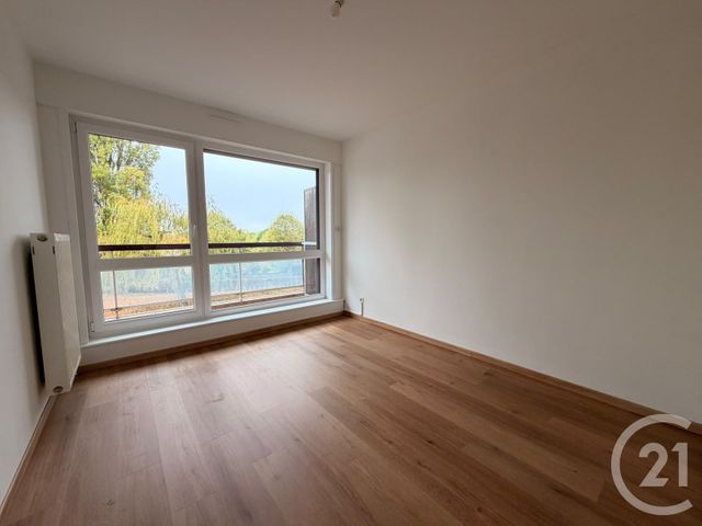 Appartement 4 pieces à louer - 4 pièces - 100.28 m2 - METZ - 57 - LORRAINE - Century 21 Immo Val