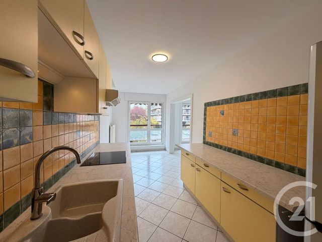Appartement 4 pieces à louer - 4 pièces - 100.28 m2 - METZ - 57 - LORRAINE - Century 21 Immo Val