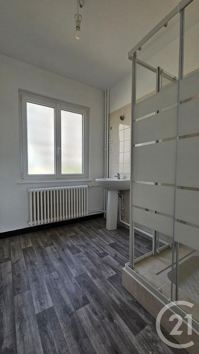 Appartement F5 à louer - 5 pièces - 80.59 m2 - METZ - 57 - LORRAINE - Century 21 Immo Val