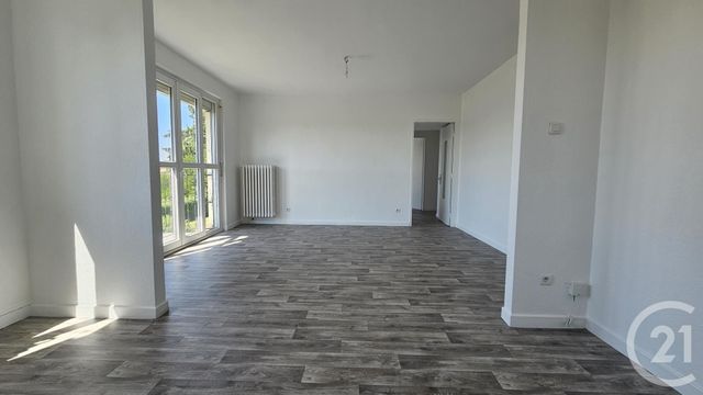 Appartement F5 à louer - 5 pièces - 80.59 m2 - METZ - 57 - LORRAINE - Century 21 Immo Val