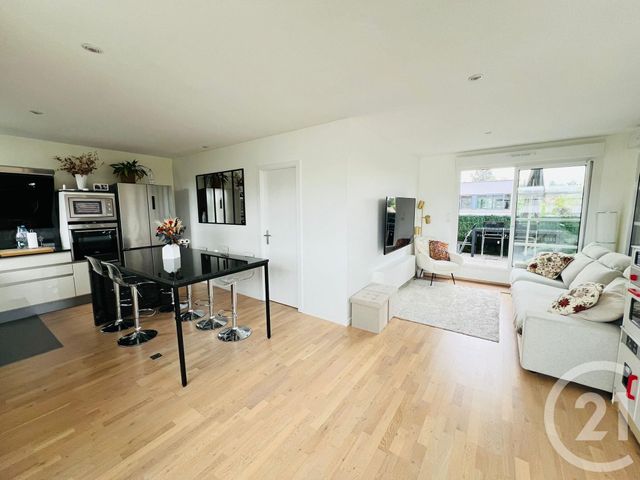 Appartement F5 à louer - 5 pièces - 99.18 m2 - METZ - 57 - LORRAINE - Century 21 Immo Val