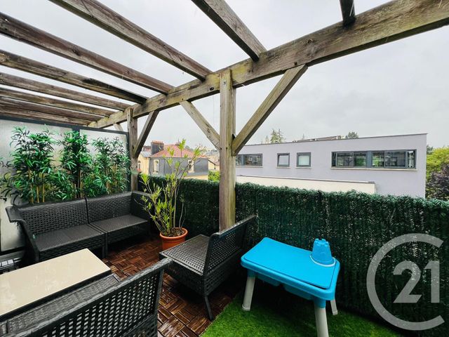 Appartement F5 à louer - 5 pièces - 99.18 m2 - METZ - 57 - LORRAINE - Century 21 Immo Val