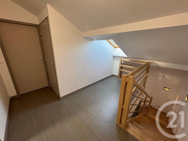 Appartement F2 à louer - 2 pièces - 64.52 m2 - CHARLY ORADOUR - 57 - LORRAINE - Century 21 Immo Val