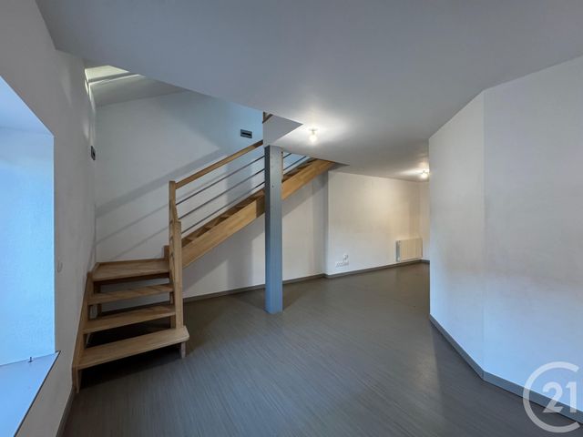 Appartement F2 à louer - 2 pièces - 64.52 m2 - CHARLY ORADOUR - 57 - LORRAINE - Century 21 Immo Val