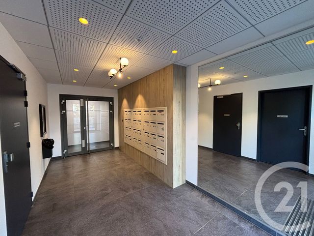 Appartement 2 pieces à louer - 2 pièces - 46.39 m2 - MONTIGNY LES METZ - 57 - LORRAINE - Century 21 Immo Val