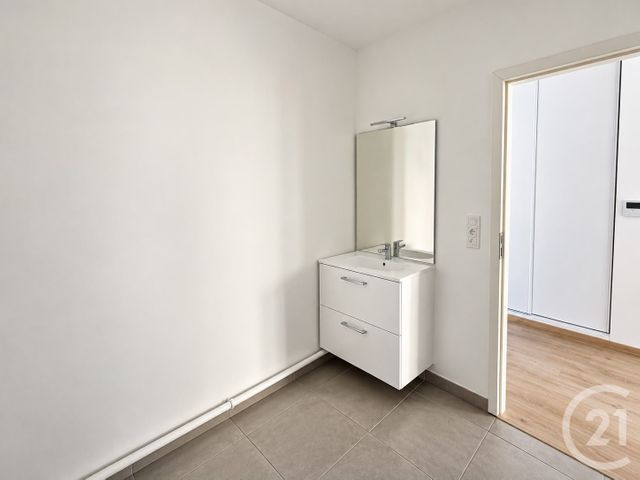 Appartement 2 pieces à louer - 2 pièces - 46.39 m2 - MONTIGNY LES METZ - 57 - LORRAINE - Century 21 Immo Val
