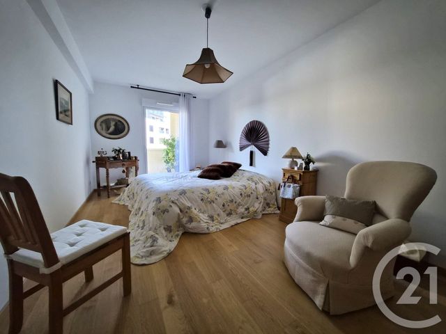 Appartement F5 à vendre - 5 pièces - 115.07 m2 - METZ - 57 - LORRAINE - Century 21 Immo Val