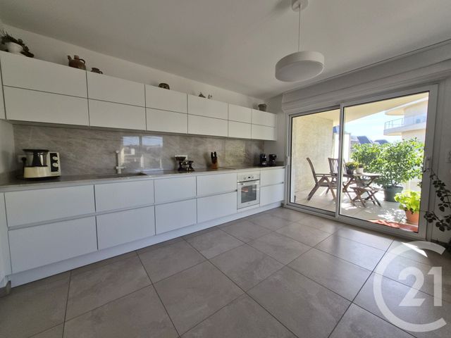 Appartement F5 à vendre - 5 pièces - 115.07 m2 - METZ - 57 - LORRAINE - Century 21 Immo Val