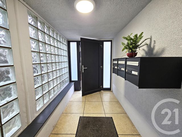 Appartement F3 à louer - 3 pièces - 36.6 m2 - LONGEVILLE LES METZ - 57 - LORRAINE - Century 21 Immo Val
