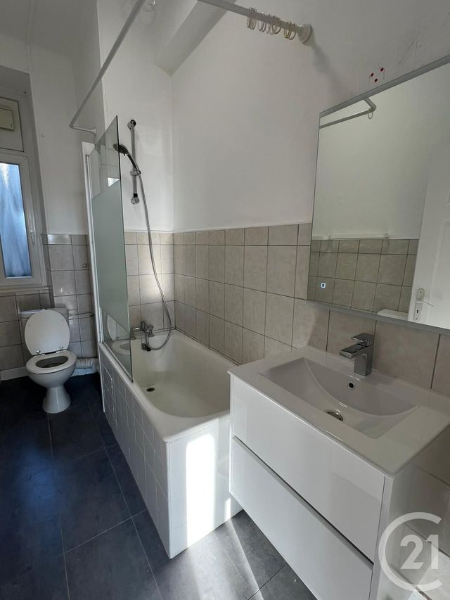 Appartement F3 à louer - 3 pièces - 79.98 m2 - METZ - 57 - LORRAINE - Century 21 Immo Val
