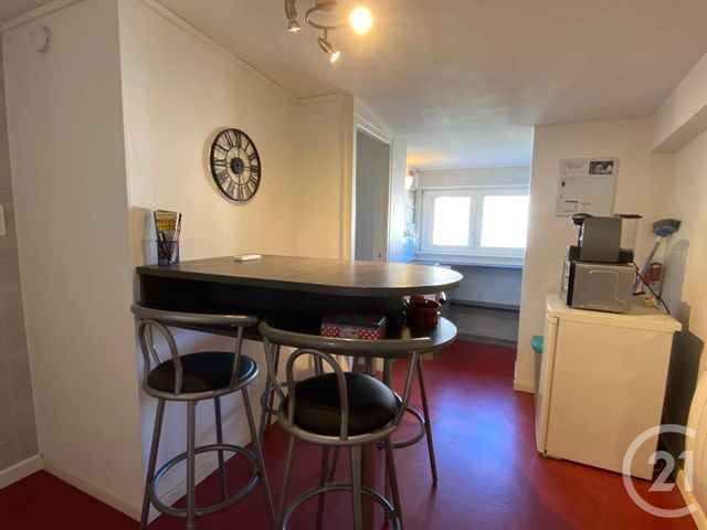 Appartement F1 à louer - 1 pièce - 29.28 m2 - LE BAN ST MARTIN - 57 - LORRAINE - Century 21 Immo Val