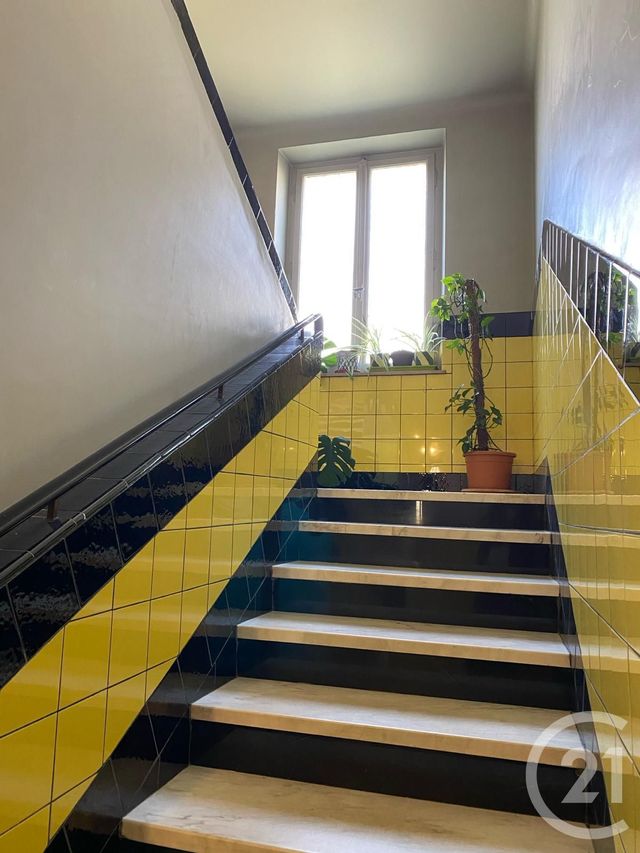 Appartement F1 à louer - 1 pièce - 29.28 m2 - LE BAN ST MARTIN - 57 - LORRAINE - Century 21 Immo Val