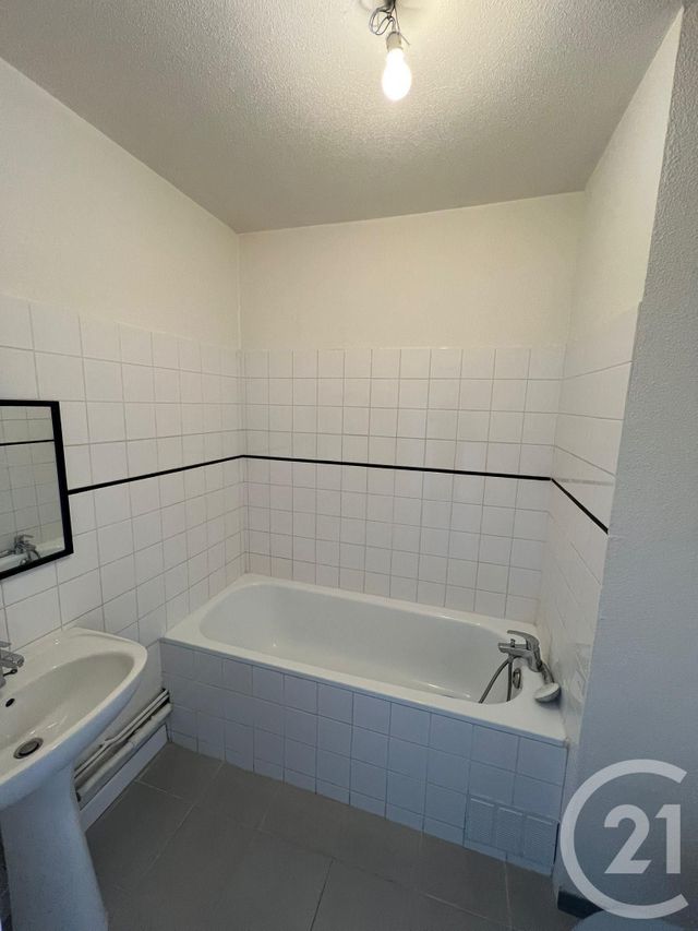 Appartement Studio à louer - 1 pièce - 26.51 m2 - METZ - 57 - LORRAINE - Century 21 Immo Val