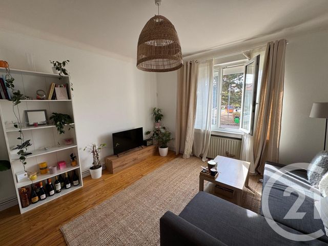 Appartement F3 à louer - 3 pièces - 78.49 m2 - LE BAN ST MARTIN - 57 - LORRAINE - Century 21 Immo Val