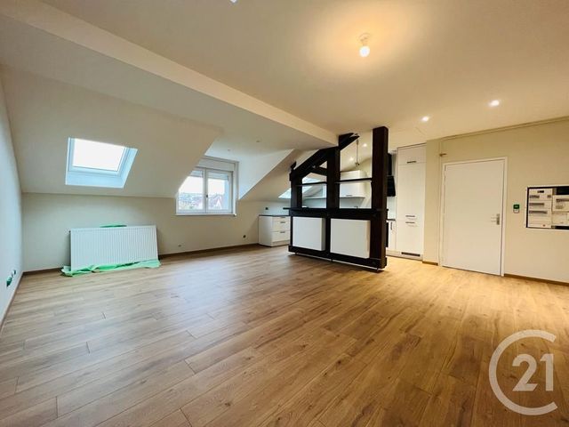 Appartement 4 pieces à louer - 4 pièces - 85.52 m2 - MONTIGNY LES METZ - 57 - LORRAINE - Century 21 Immo Val